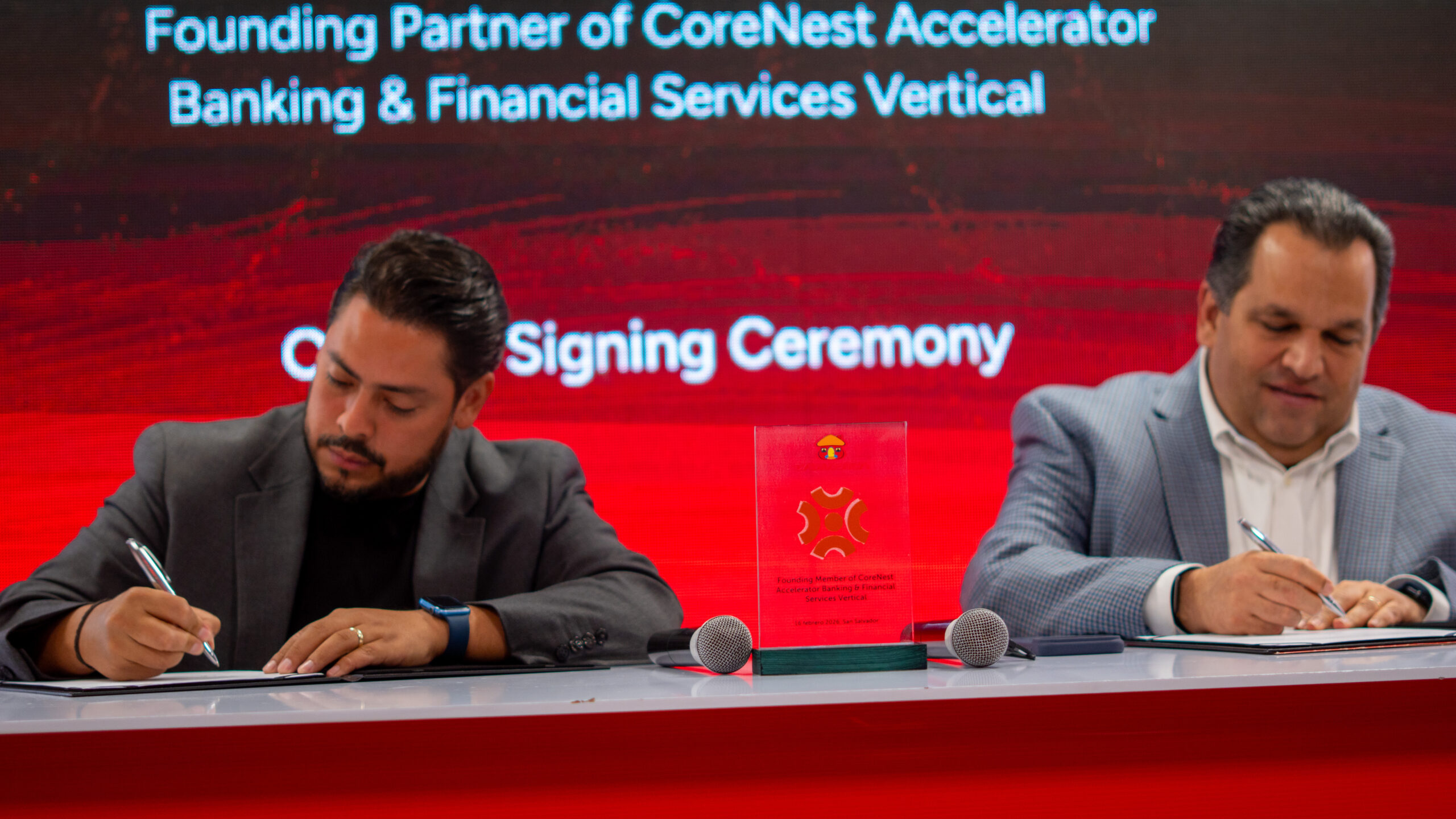 Davivienda officializes its role as Founding Member of CoreNest Accelerator